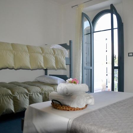 Sperlonga Paradise Suites 500M Dal Mare In Estate Servizio Navetta Per Sperlonga Centro Dış mekan fotoğraf