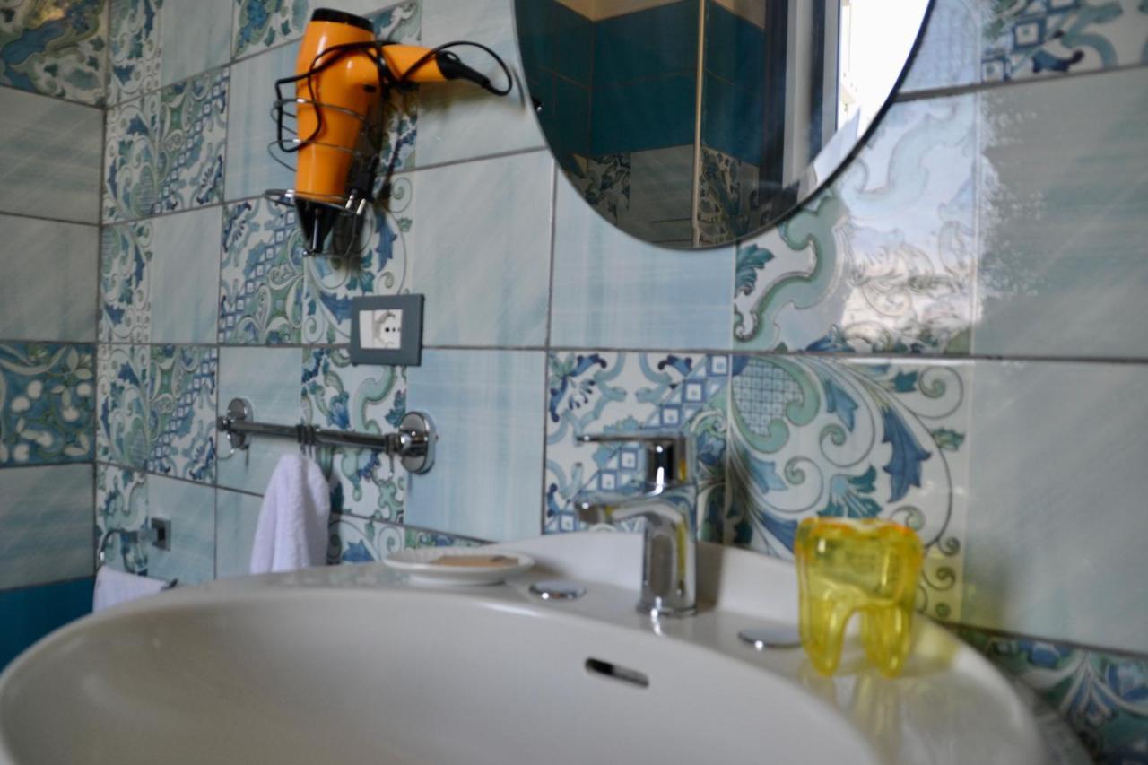Sperlonga Paradise Suites 500M Dal Mare In Estate Servizio Navetta Per Sperlonga Centro Dış mekan fotoğraf